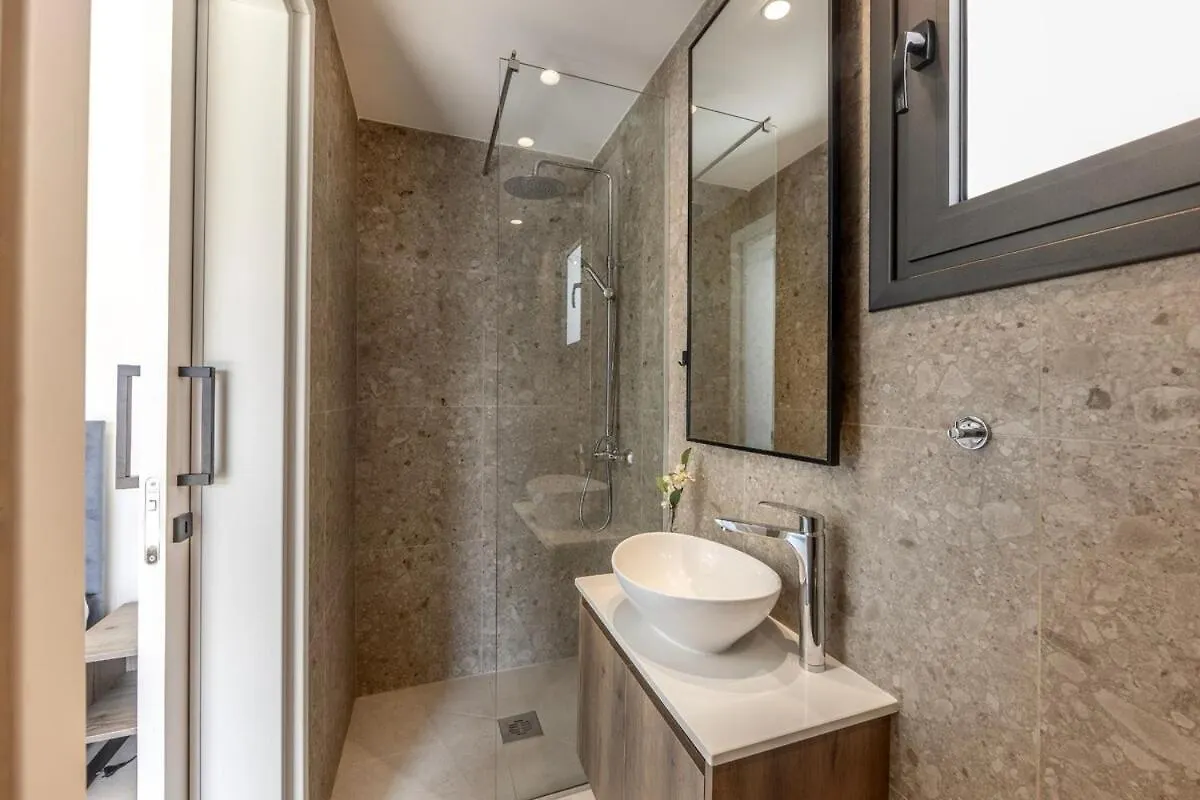 Villa Nissi 1 أيا نابا قبرص