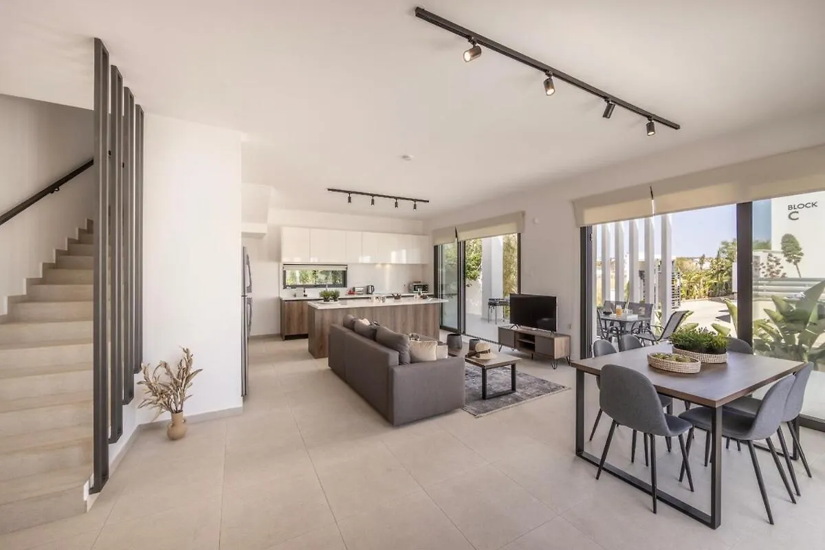 Villa Nissi 1 أيا نابا 0*,  قبرص